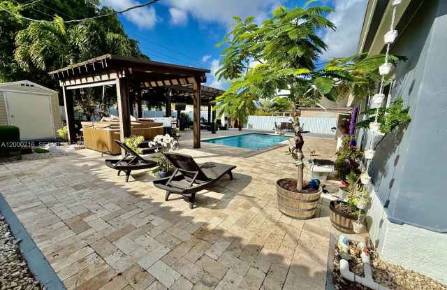 6202 Southwest 107th Avenue photos photos