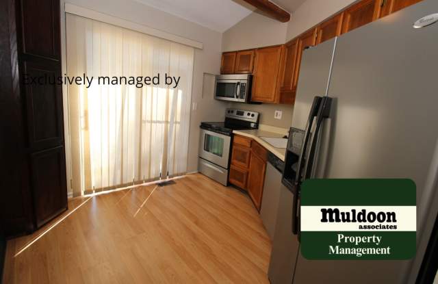 Coming soon! Nice 2 Bedroom Townhome! Gallery 3