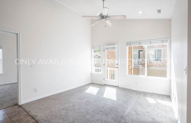 1052 Canyon Meadow Dr Gallery 2