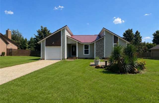 1228 Bromley Drive Gallery 1