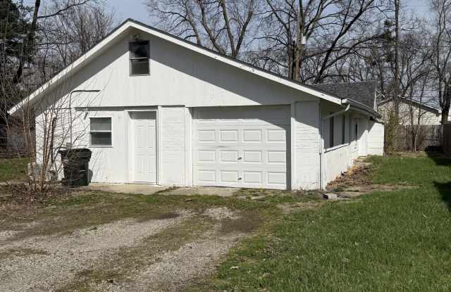 521 Savoy Avenue photos photos