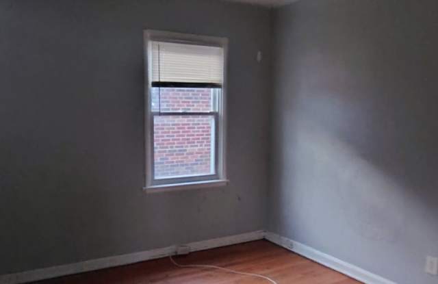 6404 Myron Avenue Gallery 2