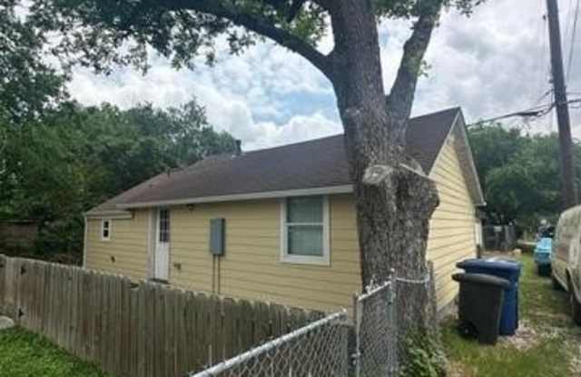 2032 W Olmos - 2032 West Olmos Drive, San Antonio, TX 78201 2032 W Olmos - 2032 West Olmos Drive, San Antonio, TX 78201