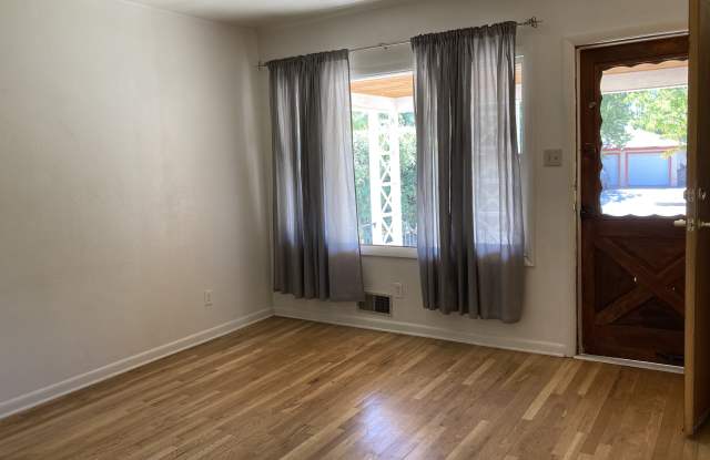 122 East Van Buren Street - 1 Gallery 2