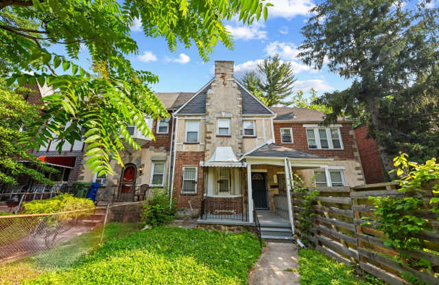 Spacious 3-Bedroom home with Modern Amenities in East Baltimore! photos photos