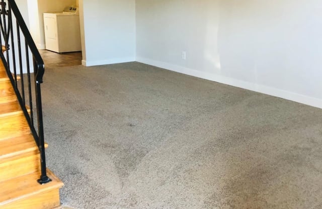 5205 Goolsby Ct Gallery 3