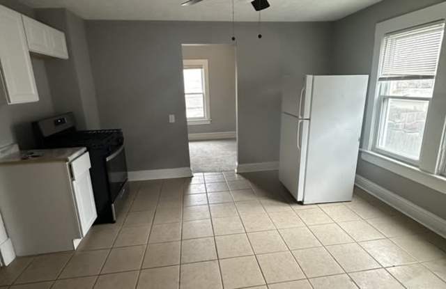 4520 Bush Avenue - 4 photos photos
