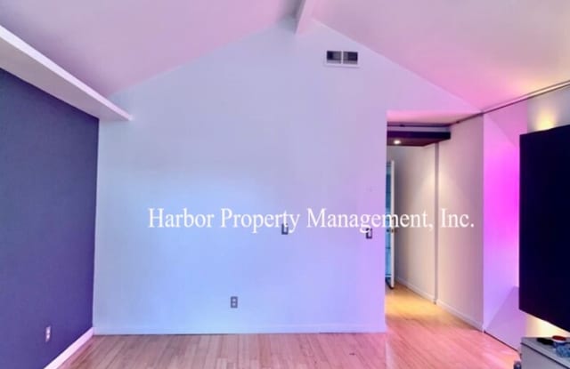 325 Bonito Avenue Gallery 2