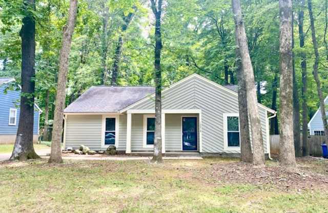 Mint Hill ranch - 3 bed, 2 bath with large fenced backyard photos photos