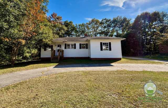 106 Hammond Avenue - 106 Hammond Avenue, Greer, SC 29651 106 Hammond Avenue - 106 Hammond Avenue, Greer, SC 29651