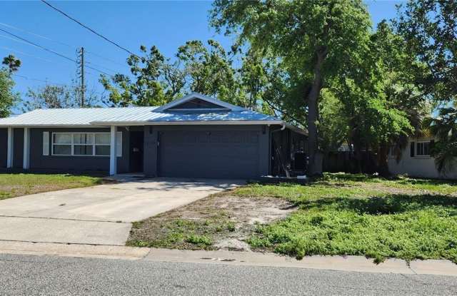 1490 45TH AVENUE NE photos photos