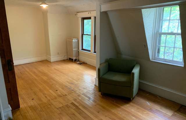 4214 Nicollet Avenue Gallery 2