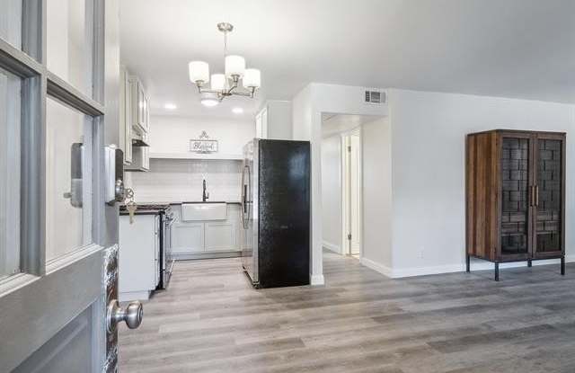 4517 S Peoria Avenue Gallery 2