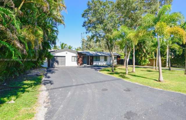 11811 NW 5th Ct photos photos