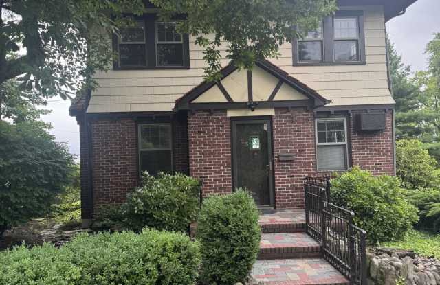 23 Howard Avenue photos photos