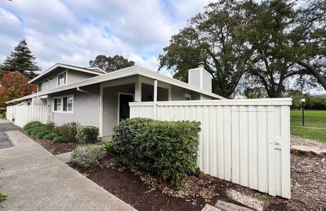Spacious Three Bedroom Condo in South Napa - 56 Belvedere Court, Napa, CA 94559