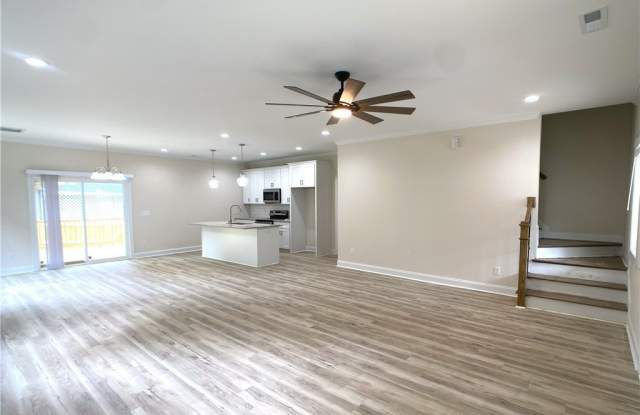 2421 Colgate Drive Gallery 3