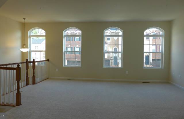 15306 KETTLEBASTON LANE Gallery 2