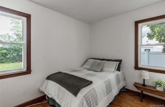 3370 Wallace Drive Gallery 4