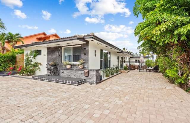 735 Tyler St photos photos