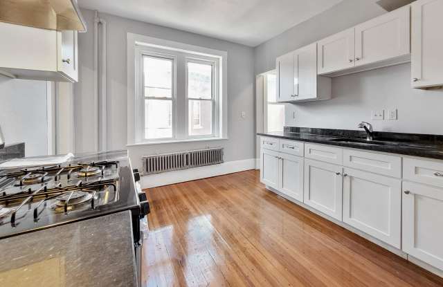 43 Mount Pleasant Avenue43 Mount Pleasant Avenue - 3 photos photos