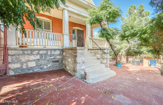 1805 ARIZONA Avenue Gallery 2
