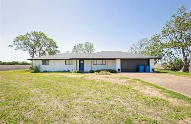 7629 Lang Rd photos photos