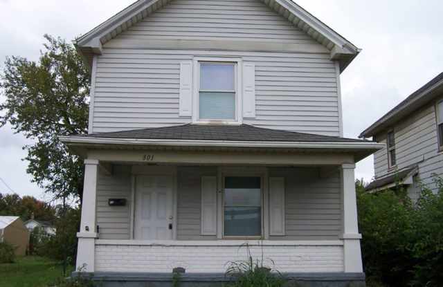 **Available Now** 801 Waite St 2BR/1BA (Middletown) **DEPOSIT PENDING** Email Leasing@bbrents.com to join the waitlist! - 801 Waite Street, Middletown, OH 45044