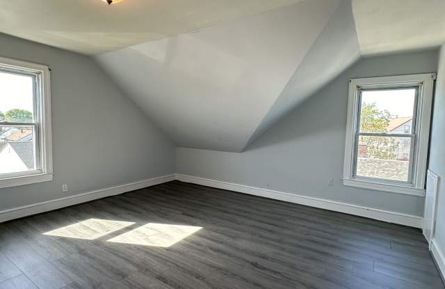 1141 Stafford Road - 3 photos photos