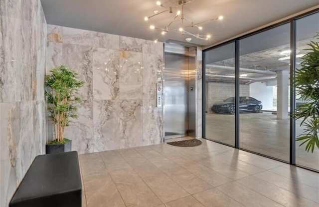 6890 Peachtree Dunwo Road Gallery 3