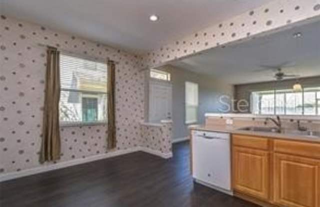4744 POND RIDGE Drive Gallery 3