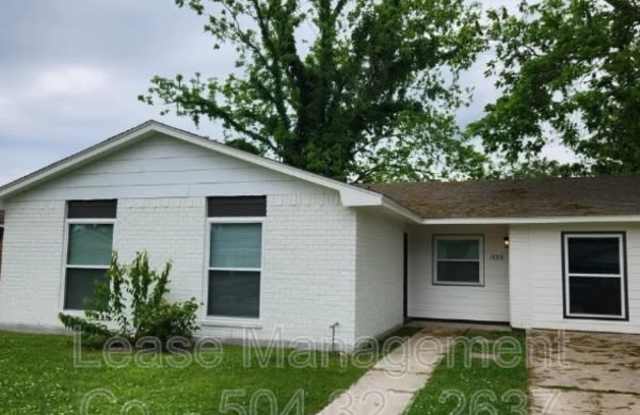 1523 Grant Drive photos photos