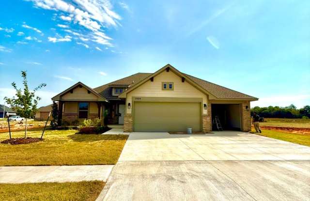 Brand New Home in Mustang! photos photos