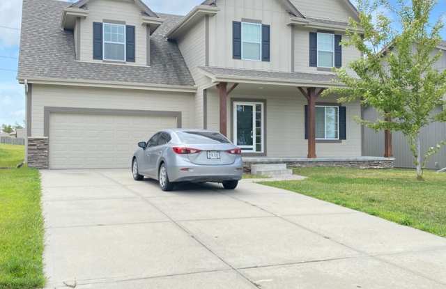 Move in Special. Beautiful  Nearly new SW Chalco area 4 bed Two Story. - 17025 Centennial Road, Sarpy County, NE 68136
