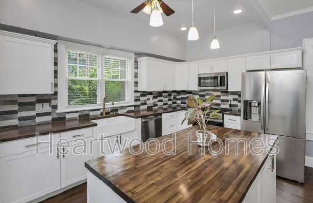 2417 Clark St photos photos 2417 Clark St photos photos