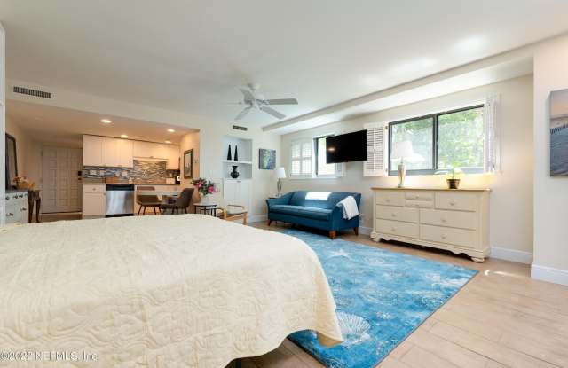 662 SUMMER Place Gallery 3