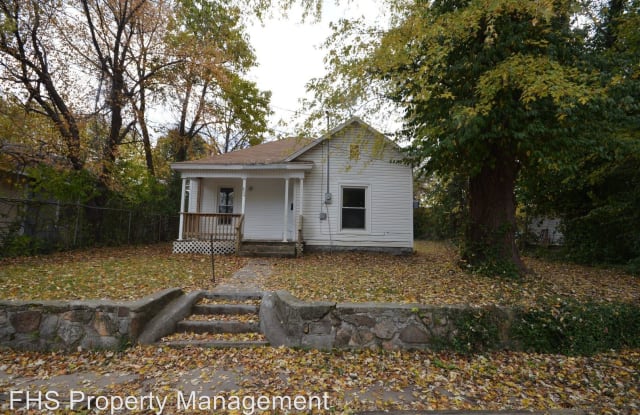 834 E Garfield Avenue - 834 E Garfield St, Springfield, MO 65803