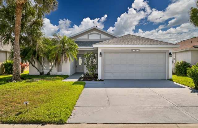 ** Lake Front Pool Home - 3 Bed/2 Bath with 2 Car Garage ~ Stoneybrook Estero** photos photos