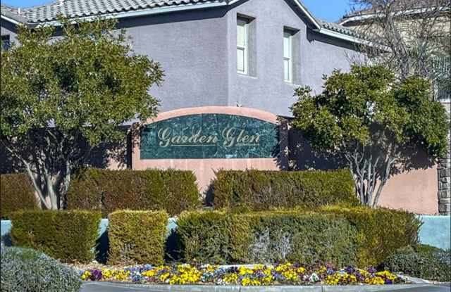 **MOVE-IN SPECIAL — SEPTEMBER RENT FREE! MOVE IN BY 09/10/2026**Charming Two-Story Home In the Heart of Summerlin with Pool Gallery 3