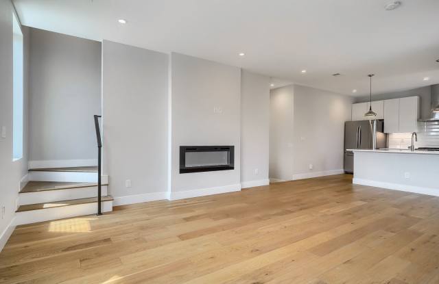 2 Bedroom townhome in Denver Gallery 4