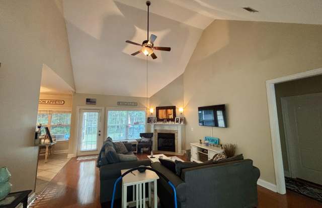 107 Teak Trail Gallery 3