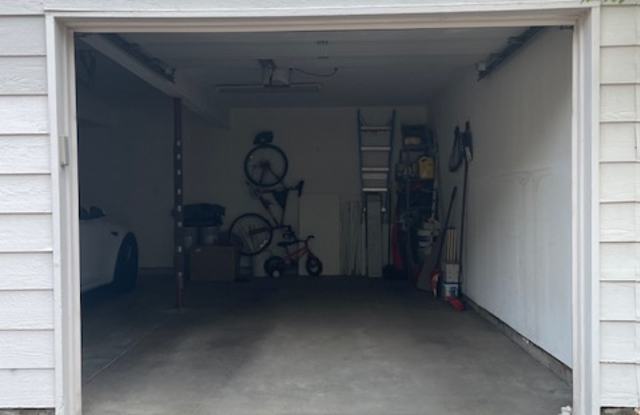 8585 East Union Avenue - 1 Gallery 2