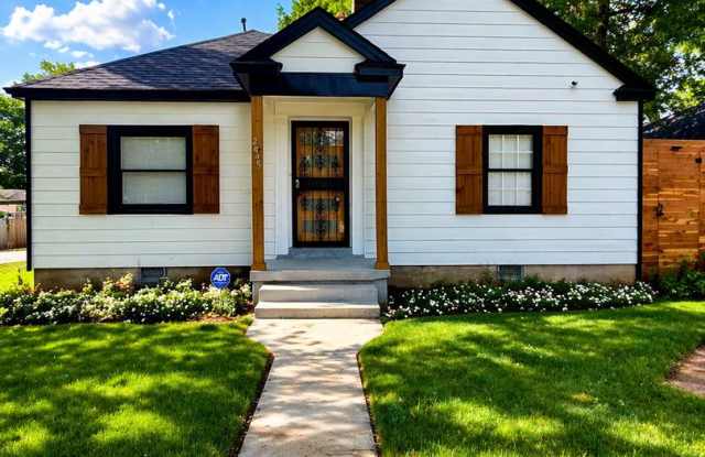 2445 Lowell photos photos