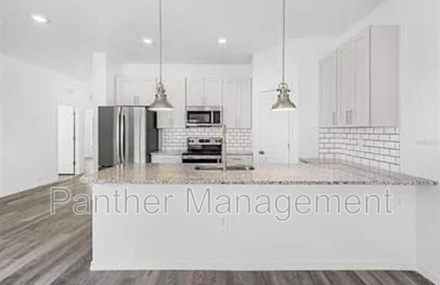 5207 30th St SW photos photos