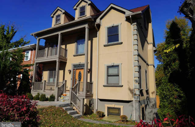 S KENWOOD STREET unit: 2445 photos photos