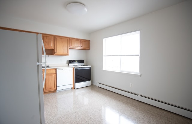 Crestwood Park II Gallery 3