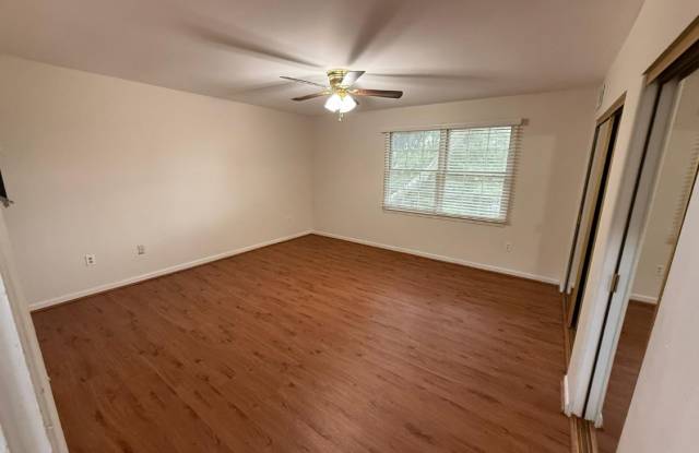 800 Quince Orchard Boulevard photos photos