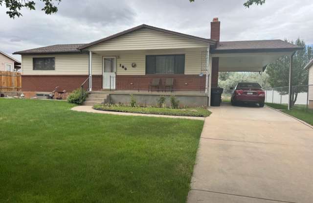 Spacious 4-Bedroom Home in Roosevelt, UT! photos photos Spacious 4-Bedroom Home in Roosevelt, UT! photos photos