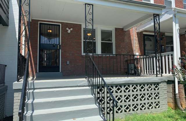 1326 HOLBROOK STREET NE Gallery 2