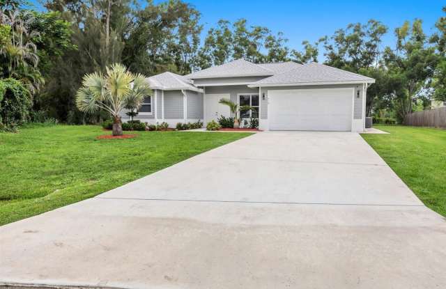 419 SW Namoit Place Gallery 3